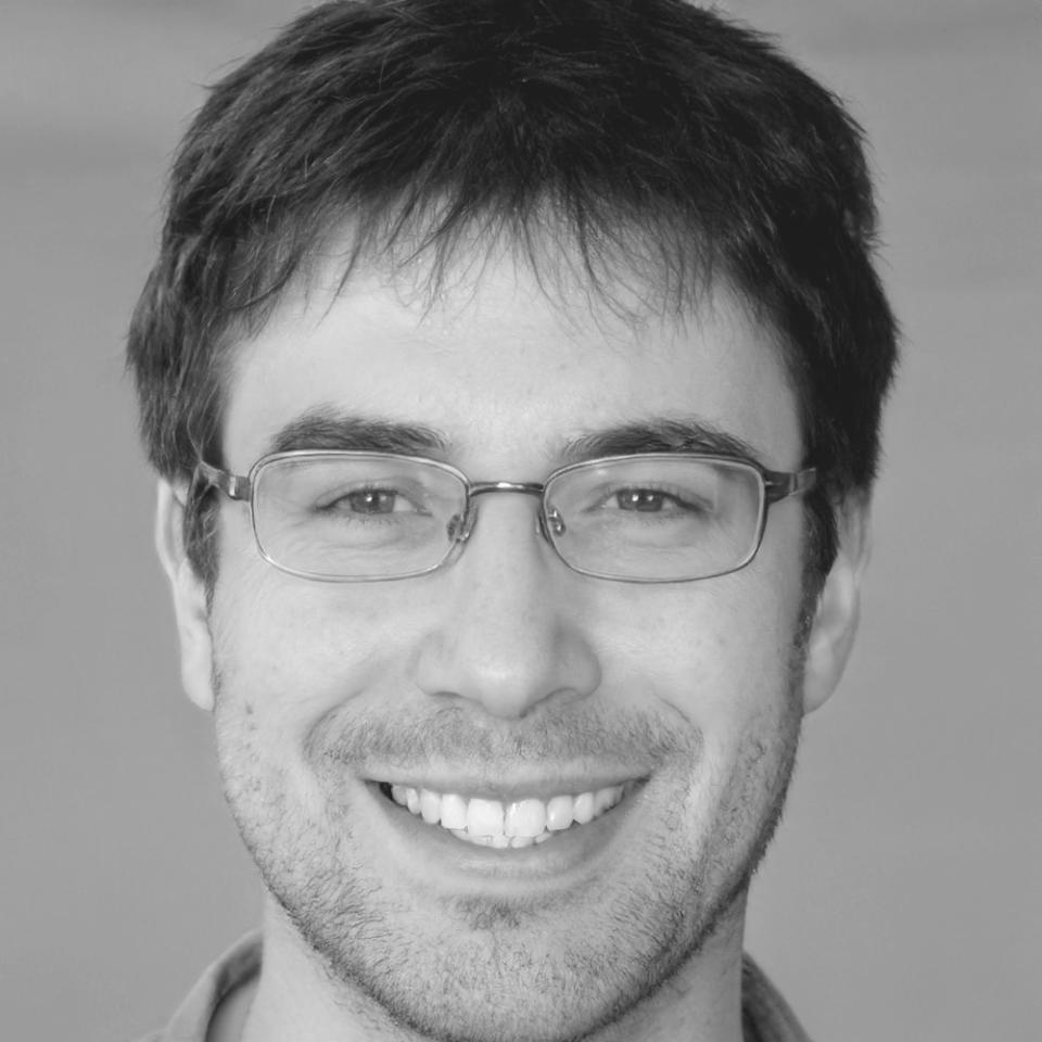 Alexander Schmidt, Verhandlungsexperte und Programmabsolvent